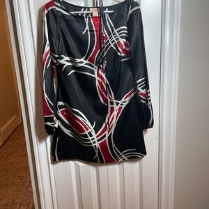 Chic Black and Red Patterned mini dress with tie at waist!